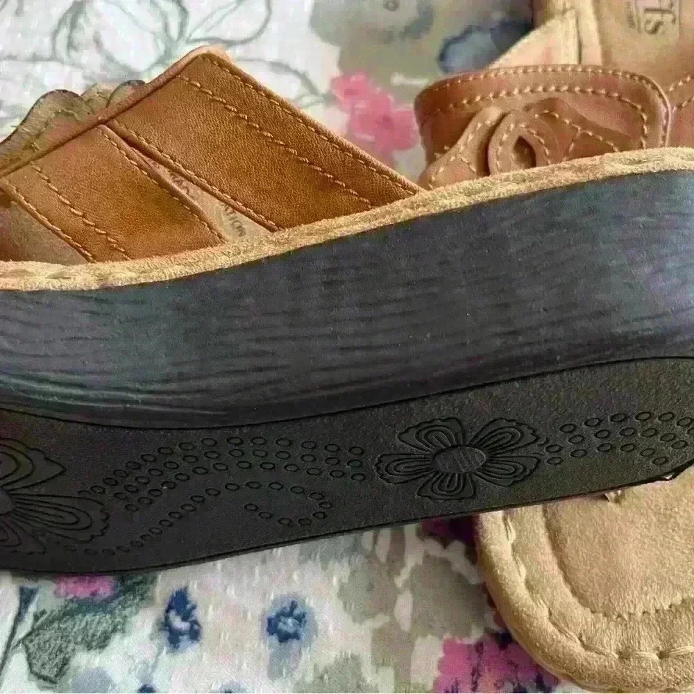 Women’s Cliff’s sandals size 8. never worn. - Picture 4 of 4